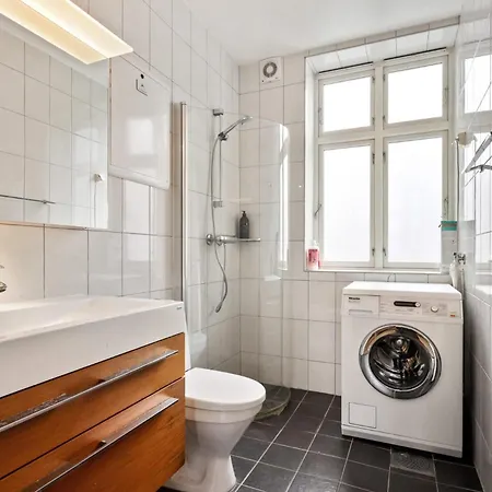Charming In Centre Apartamento Bergen